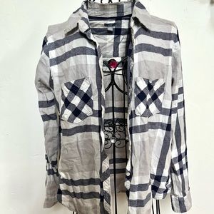 Womens Aerie Grey and White Soft Fall Flannel